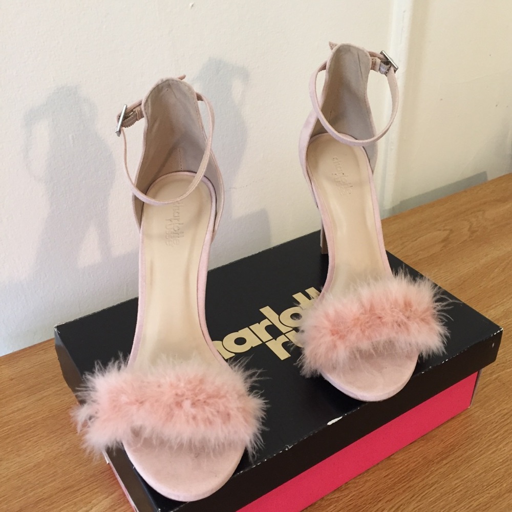 Zendaya Inspired! trendy fur cute heels.